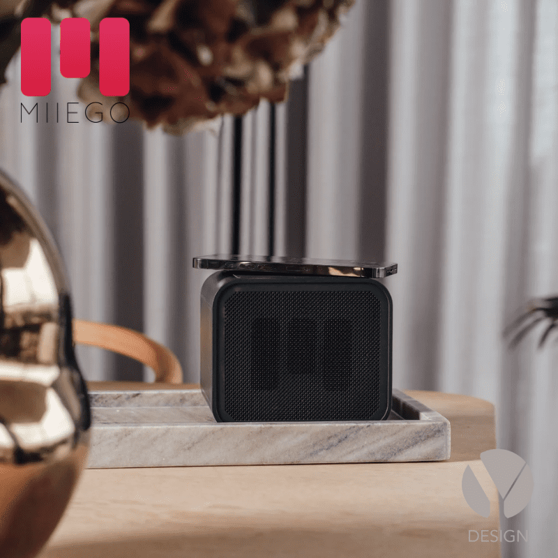 Charge and play - sort fra Miiego
